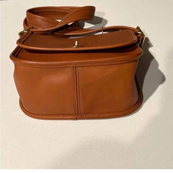 Vintage Coach 9965 Small Flap Trail Bag - Picture 7 of 10